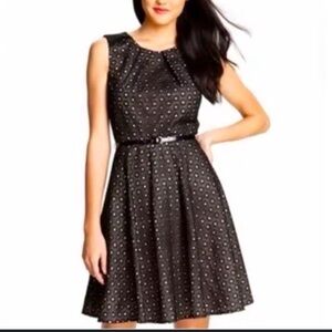 VINCE CAMUTO EYELET KNEE LENGTH A-LINE BLACK FULL ZIP DRESS